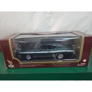 Road Legends 1969 PLYMOUTH BARRACUDA 1:18 Diecast Car Green Metallic No. 92178